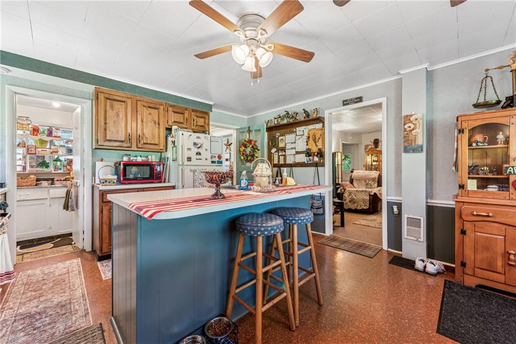 1418 Willow Road Shelocta, PA 15774 - Photo 4 of 47 Gallery Image 4