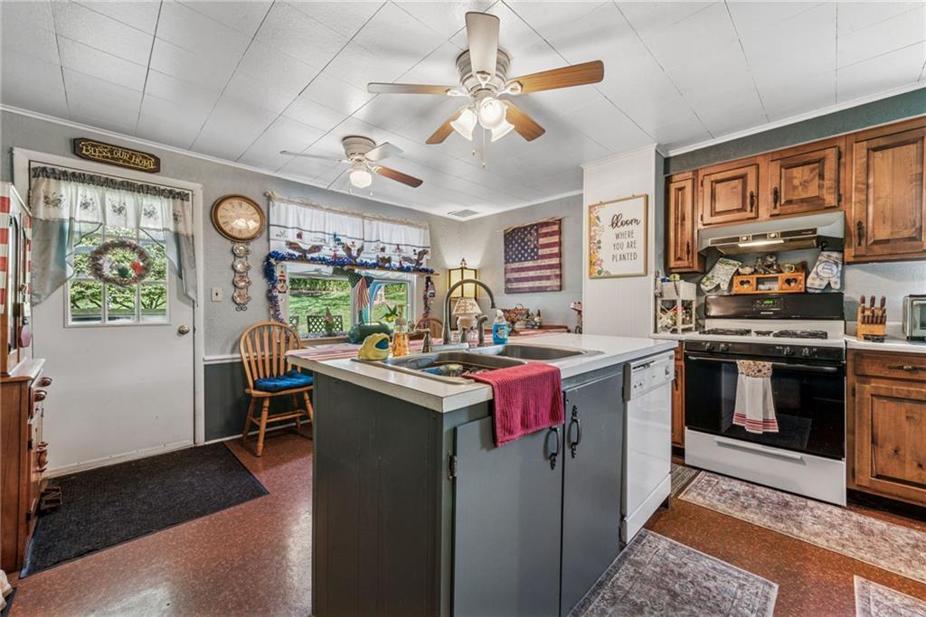1418 Willow Road Shelocta, PA 15774 - Photo 5 of 47 Gallery Image 5