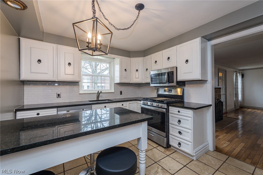27260 Butternut Ridge Road North Olmsted, OH 44070 - Photo 10 of 35 Gallery Image 10