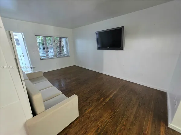 $1,700 | 1616 Euclid Avenue, Unit 12, Miami Beach, FL 33139