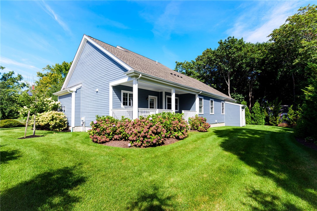 13 Howe Street Bristol, RI 02809 - Photo 9 of 48 Gallery Image 9