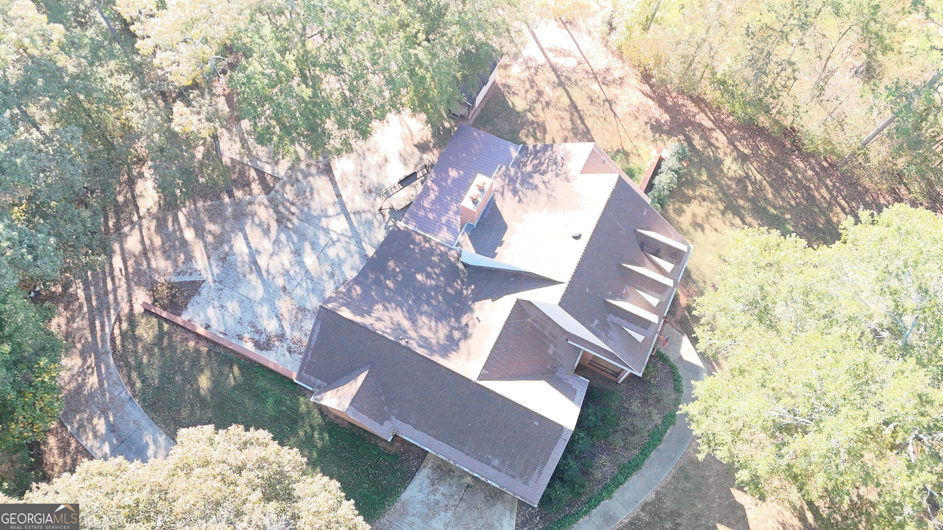 518 Fambrough Drive Elberton, GA 30635 - Photo 12 of 74 a view of balcony with wooden floor
