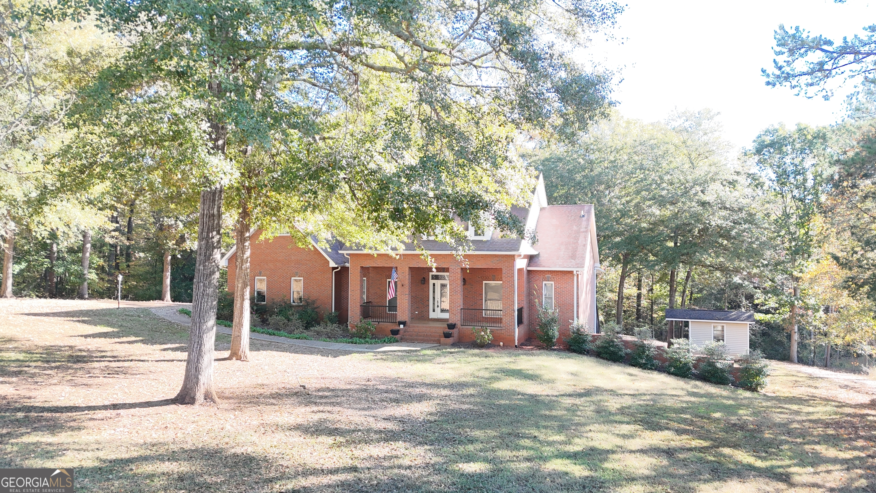 518 Fambrough Drive Elberton, GA 30635 - Photo 6 of 74 a view of a house with a yard