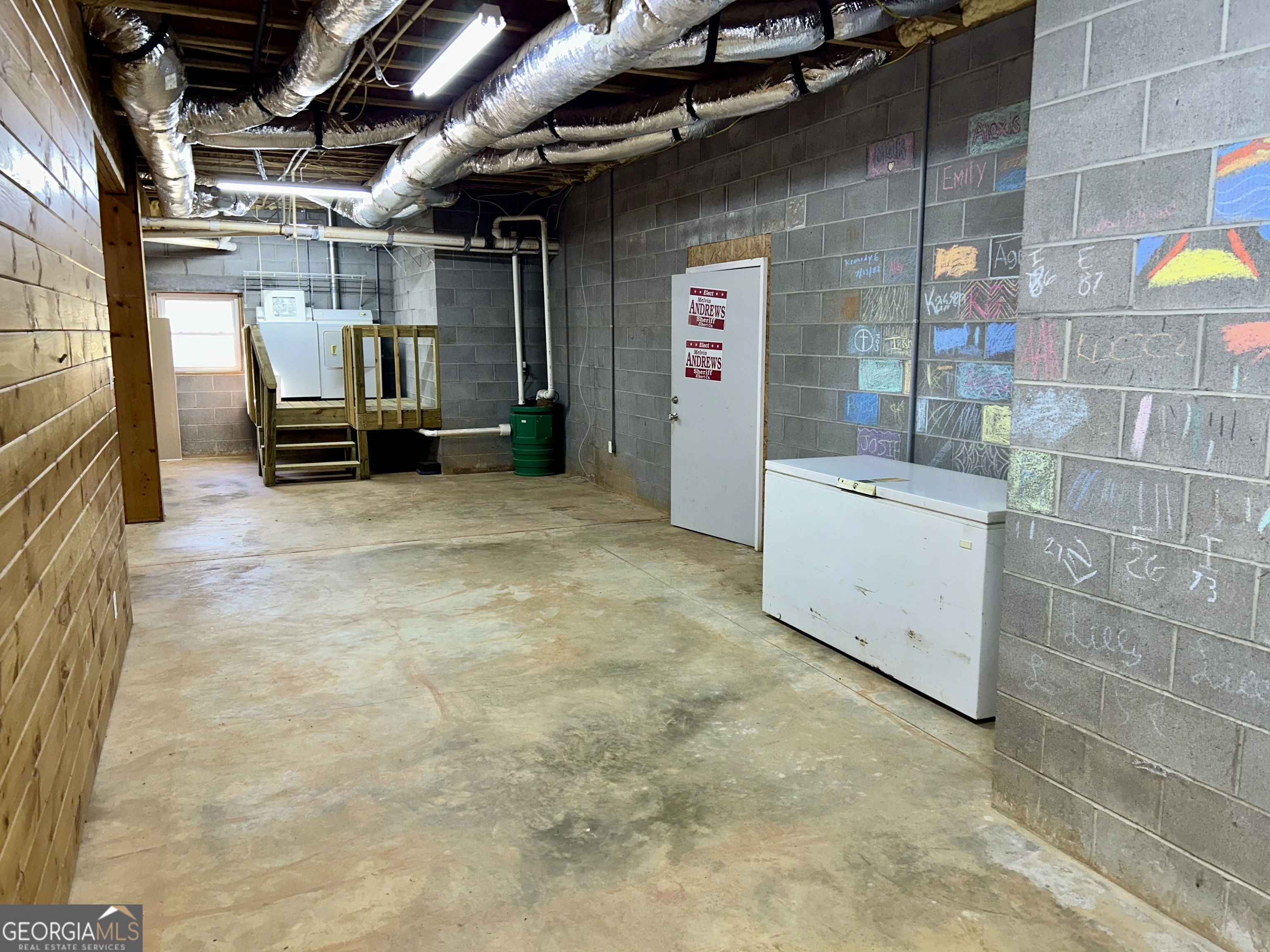 518 Fambrough Drive Elberton, GA 30635 - Photo 67 of 74 a view of parking garage