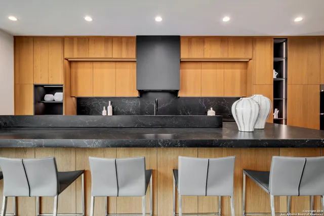 $3,949,000 | 24619 Cliff Line, San Antonio, TX 78257