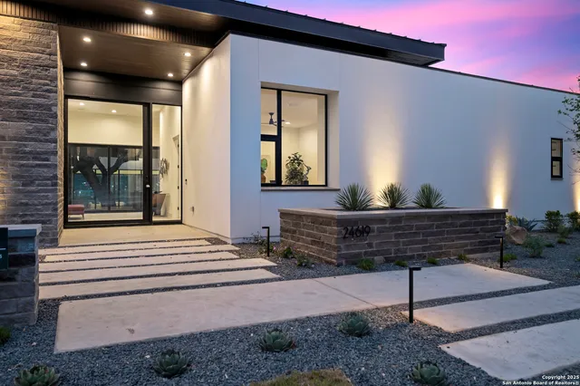 $3,949,000 | 24619 Cliff Line, San Antonio, TX 78257
