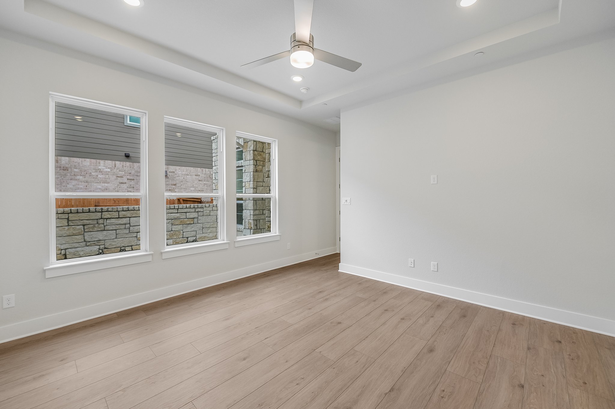 17308 Hattie Trace Austin, TX 78738 - Photo 15 of 39 Primary Bed