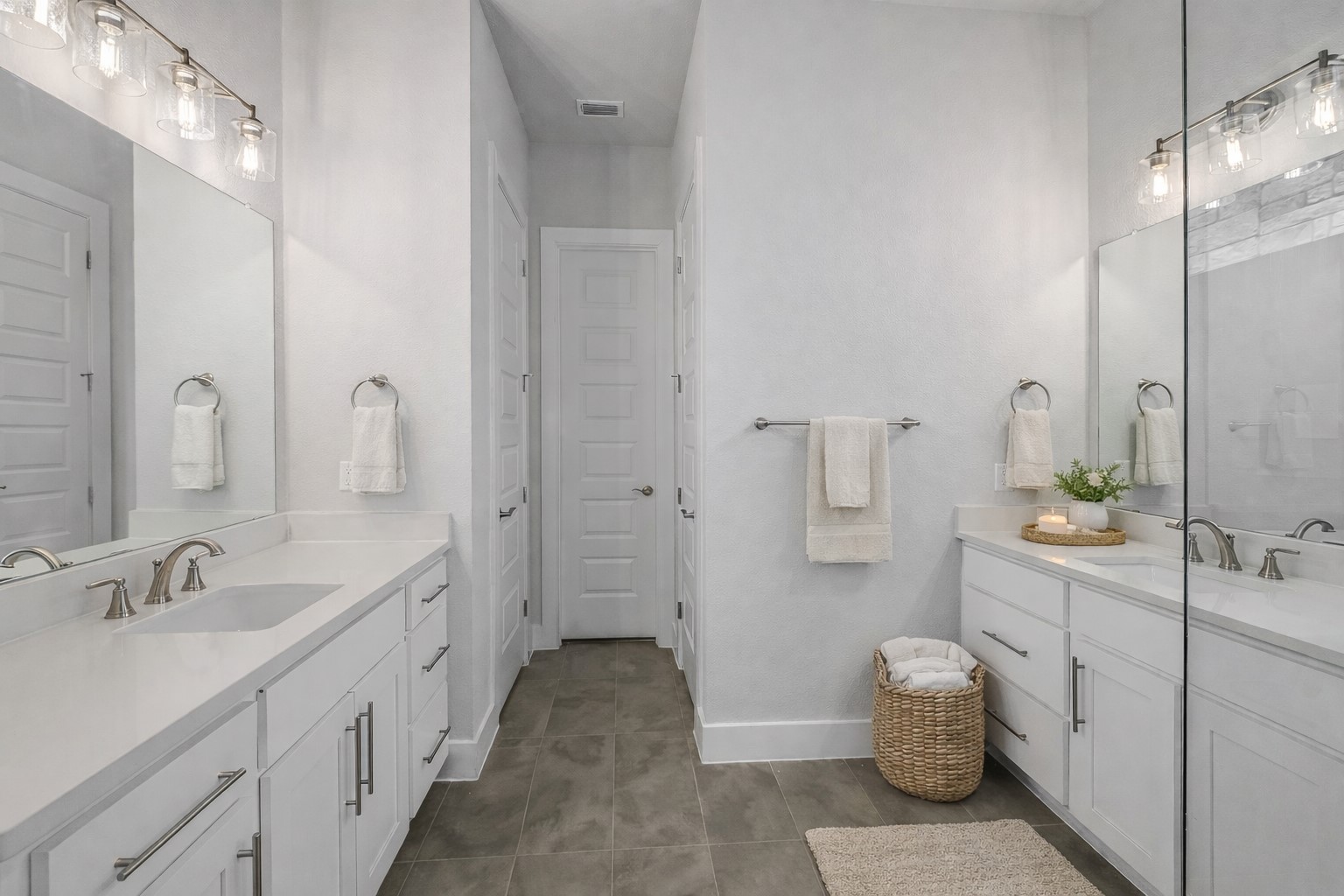 17308 Hattie Trace Austin, TX 78738 - Photo 16 of 39 *Virtually Staged Primary Bath*