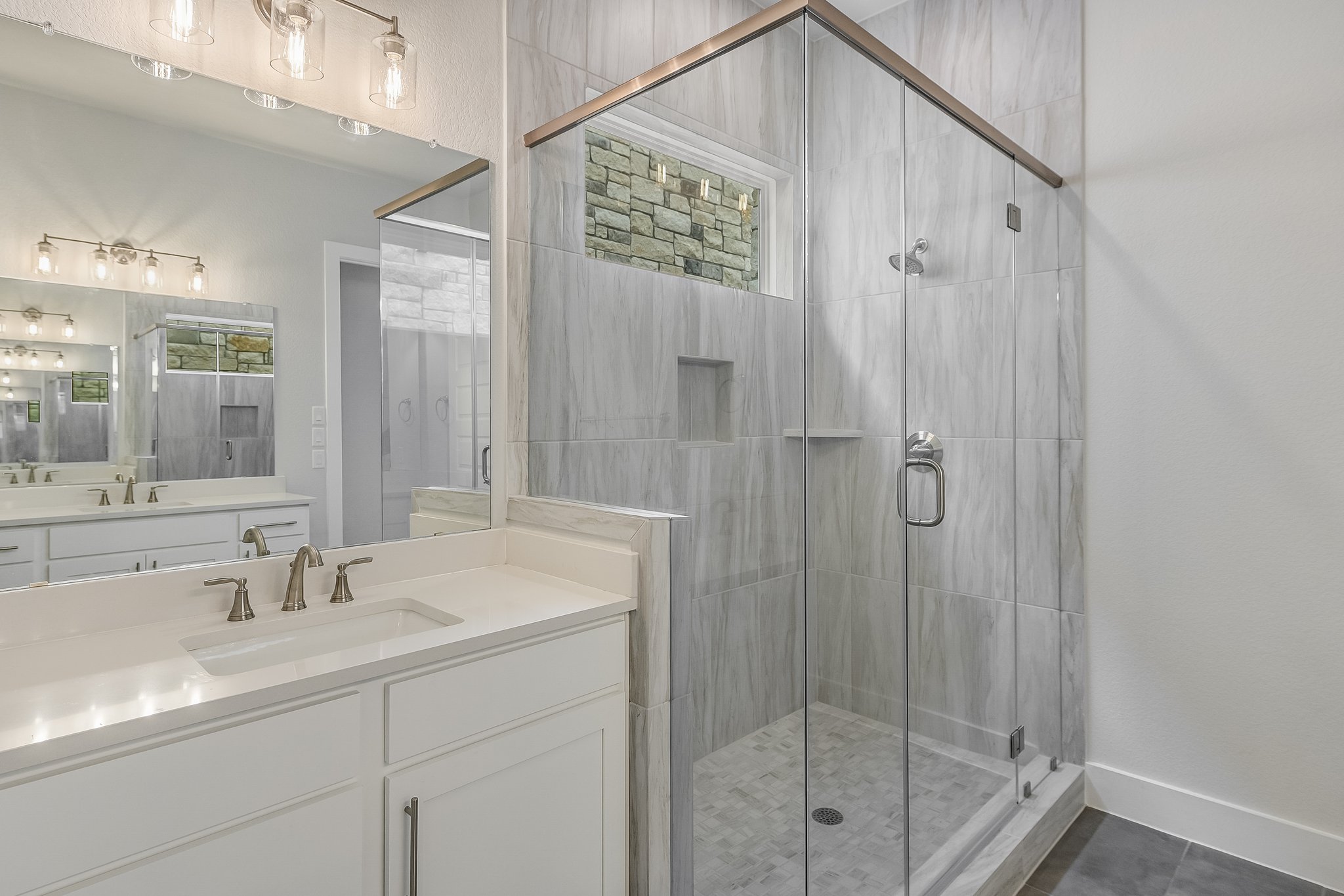 17308 Hattie Trace Austin, TX 78738 - Photo 18 of 39 Primary Bath