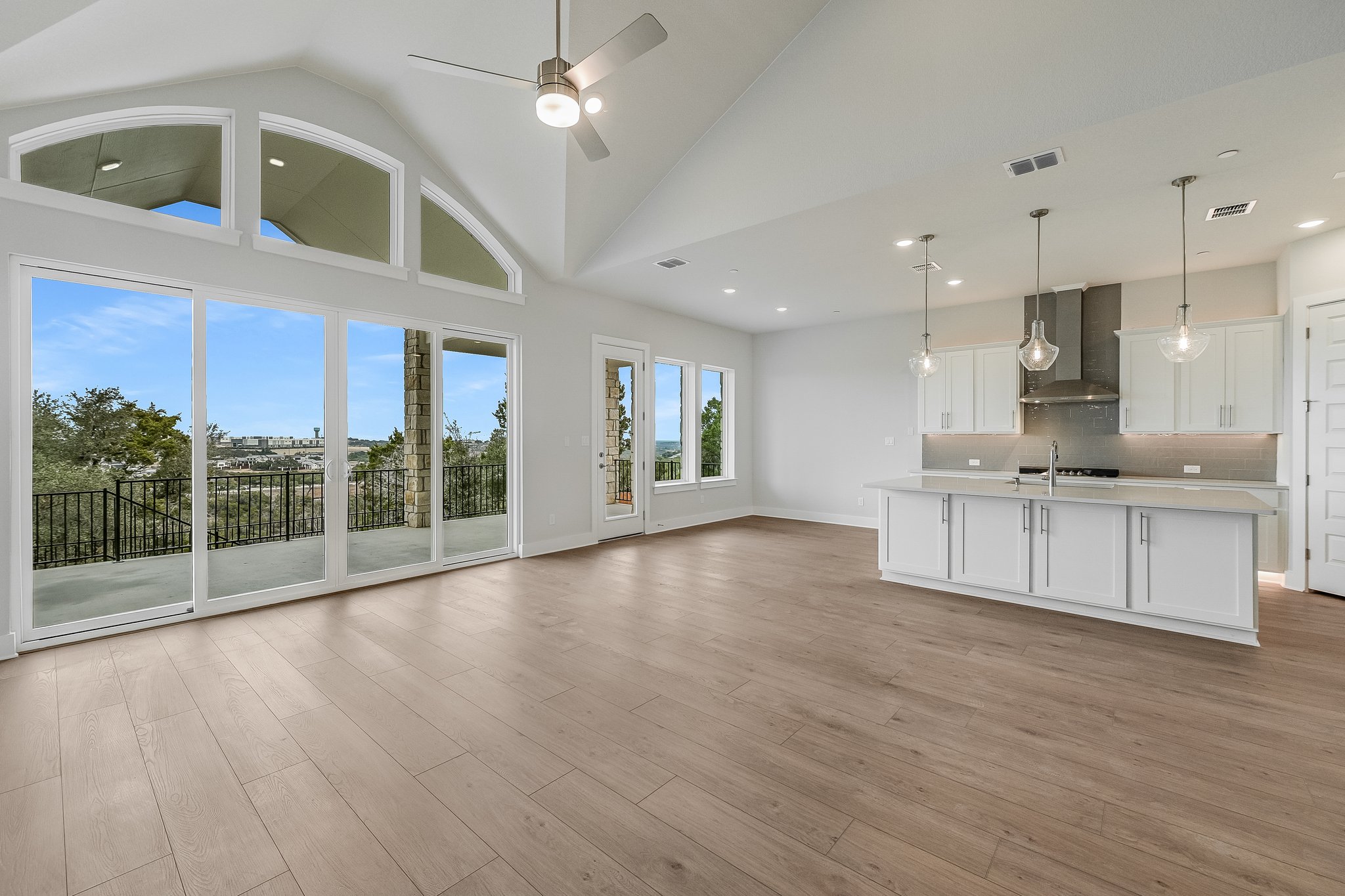 17308 Hattie Trace Austin, TX 78738 - Photo 5 of 39 Family and Kitchen