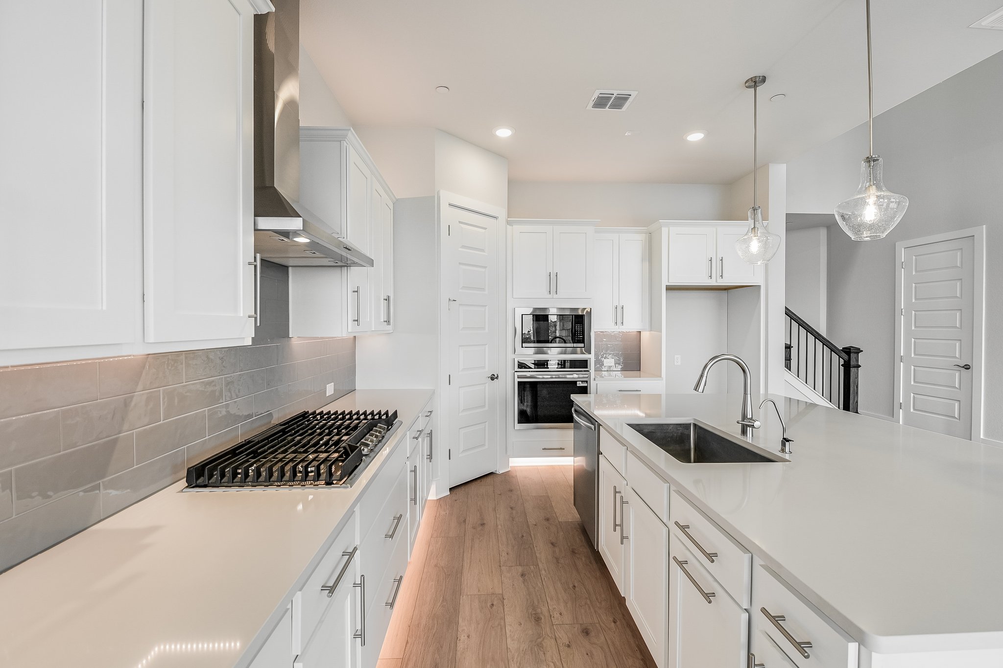 17308 Hattie Trace Austin, TX 78738 - Photo 8 of 39 Kitchen