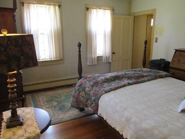 258 Chestnut Street Rehoboth, MA 02769 - Photo 21 of 34 a bedroom with a bed and a window