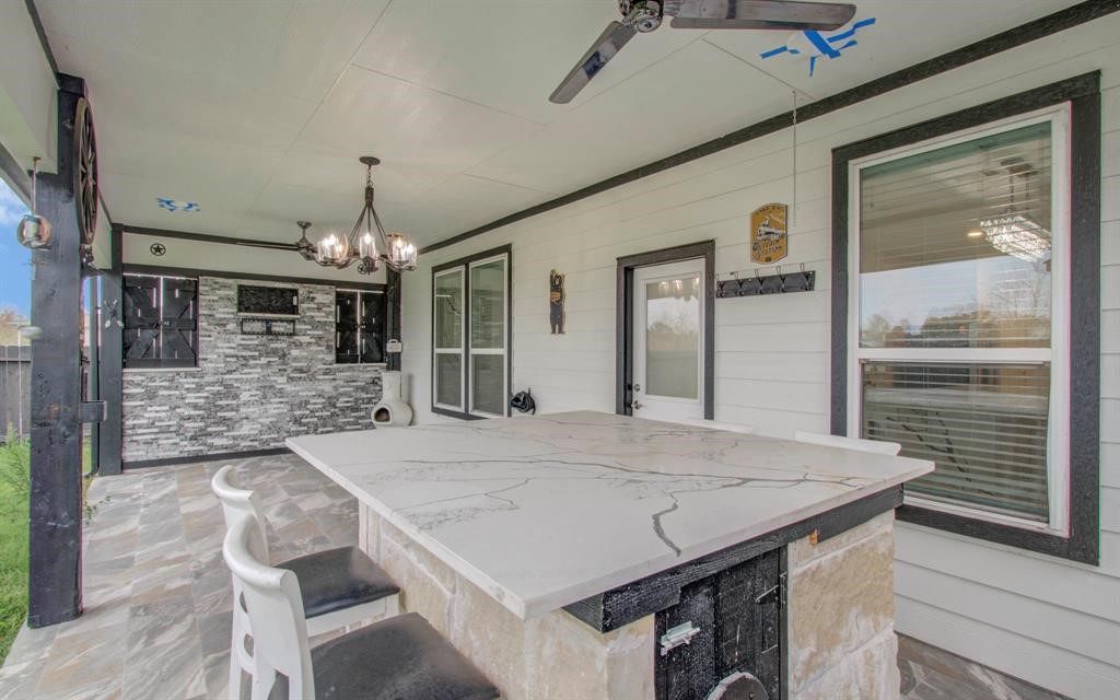 4627 Prairie Chase Drive Houston, TX 77069 - Photo 21 of 23 Covered patio / outdoor sitting area