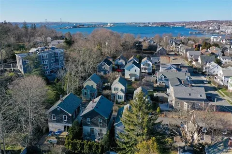 $895,000 | 5 Conrad Court, Newport, RI 02840