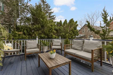 $895,000 | 5 Conrad Court, Newport, RI 02840