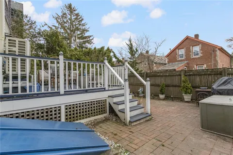$895,000 | 5 Conrad Court, Newport, RI 02840
