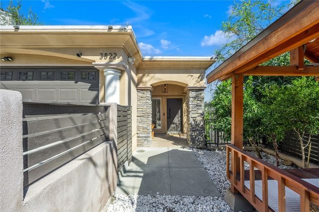a view of an entryway with a door