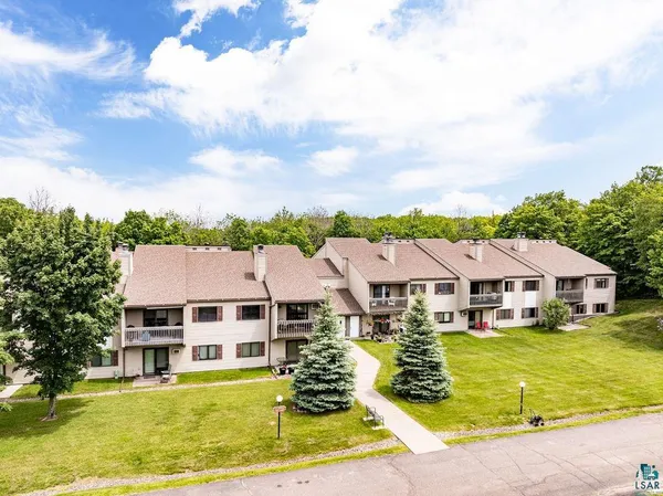 $198,900 | 20 Village Drive, Unit 208, Duluth, MN 55810