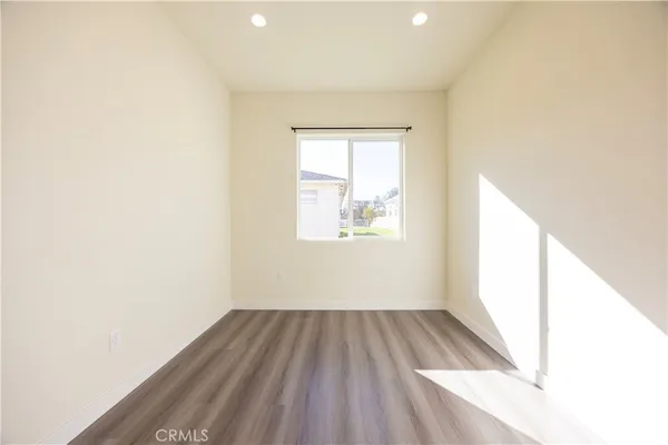 $4,000 | 2558 South 10th Avenue, Monrovia, CA 91016