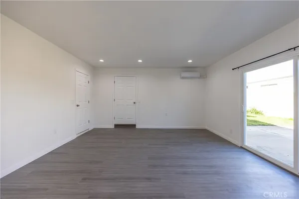 $4,000 | 2558 South 10th Avenue, Monrovia, CA 91016