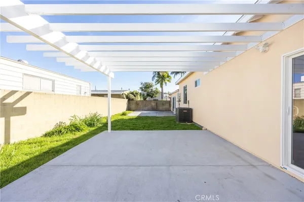 $4,000 | 2558 South 10th Avenue, Monrovia, CA 91016