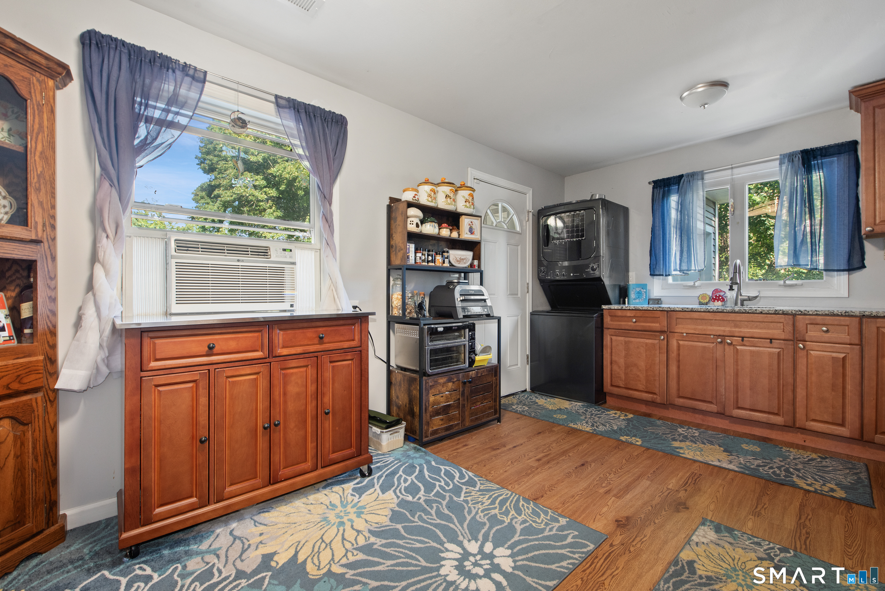 114 Broadview Road Cheshire, CT 06410 - Photo 14 of 31 Gallery Image 14