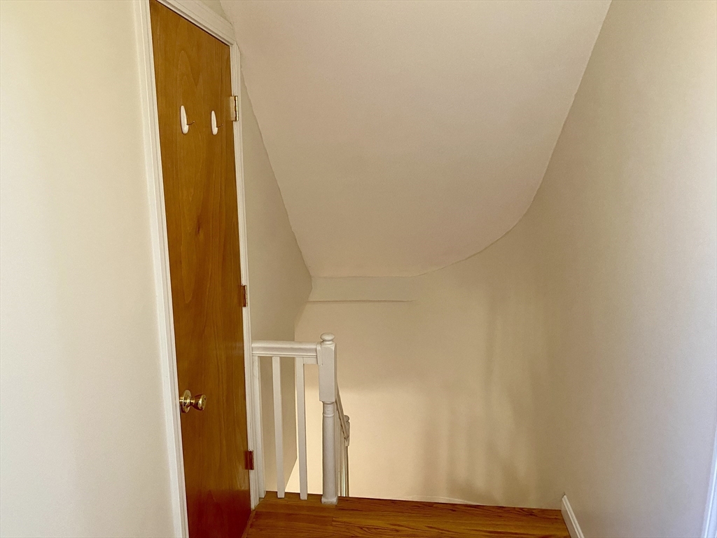 123 Thorndike Street, Unit 2L Cambridge, MA 02141 - Photo 9 of 19