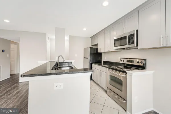 $2,400 | 1719 Ascot Way, Unit 1719D, Reston, VA 20190
