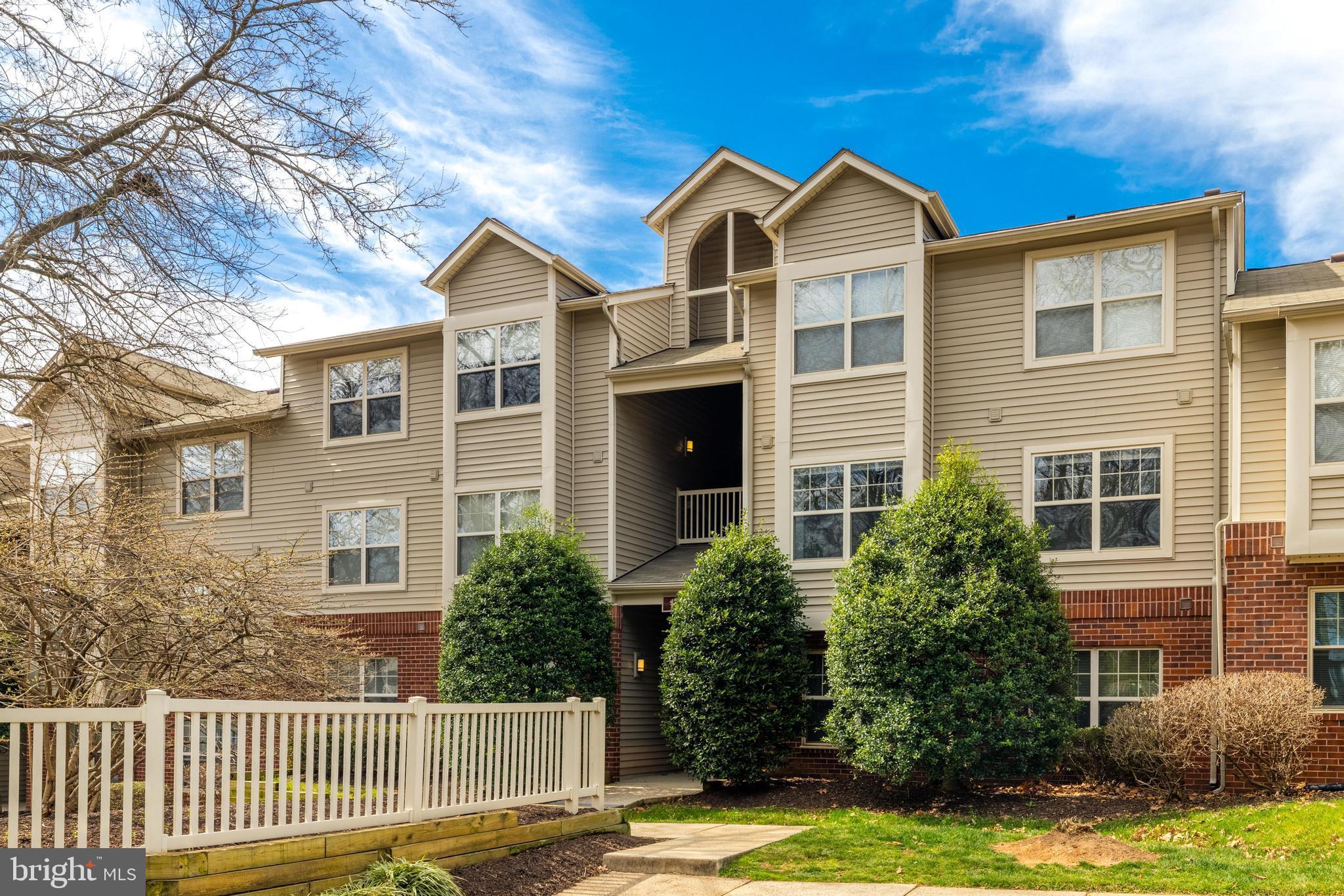 1719 Ascot Way, Unit 1719D Reston, VA 20190 - Photo 2 of 40