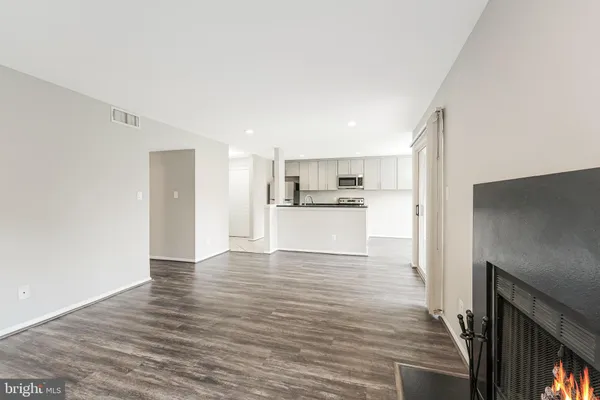 $2,400 | 1719 Ascot Way, Unit 1719D, Reston, VA 20190