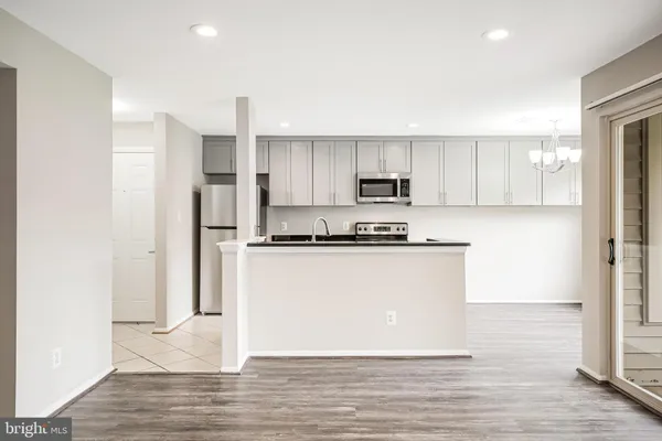 $2,400 | 1719 Ascot Way, Unit 1719D, Reston, VA 20190