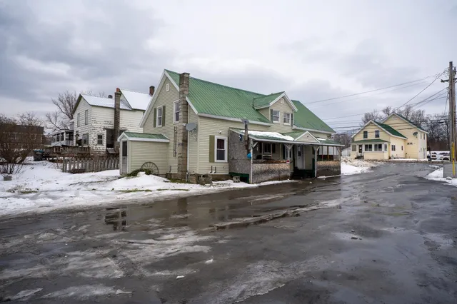 $175,000 | 352 East Main Street, Troy, VT 05859