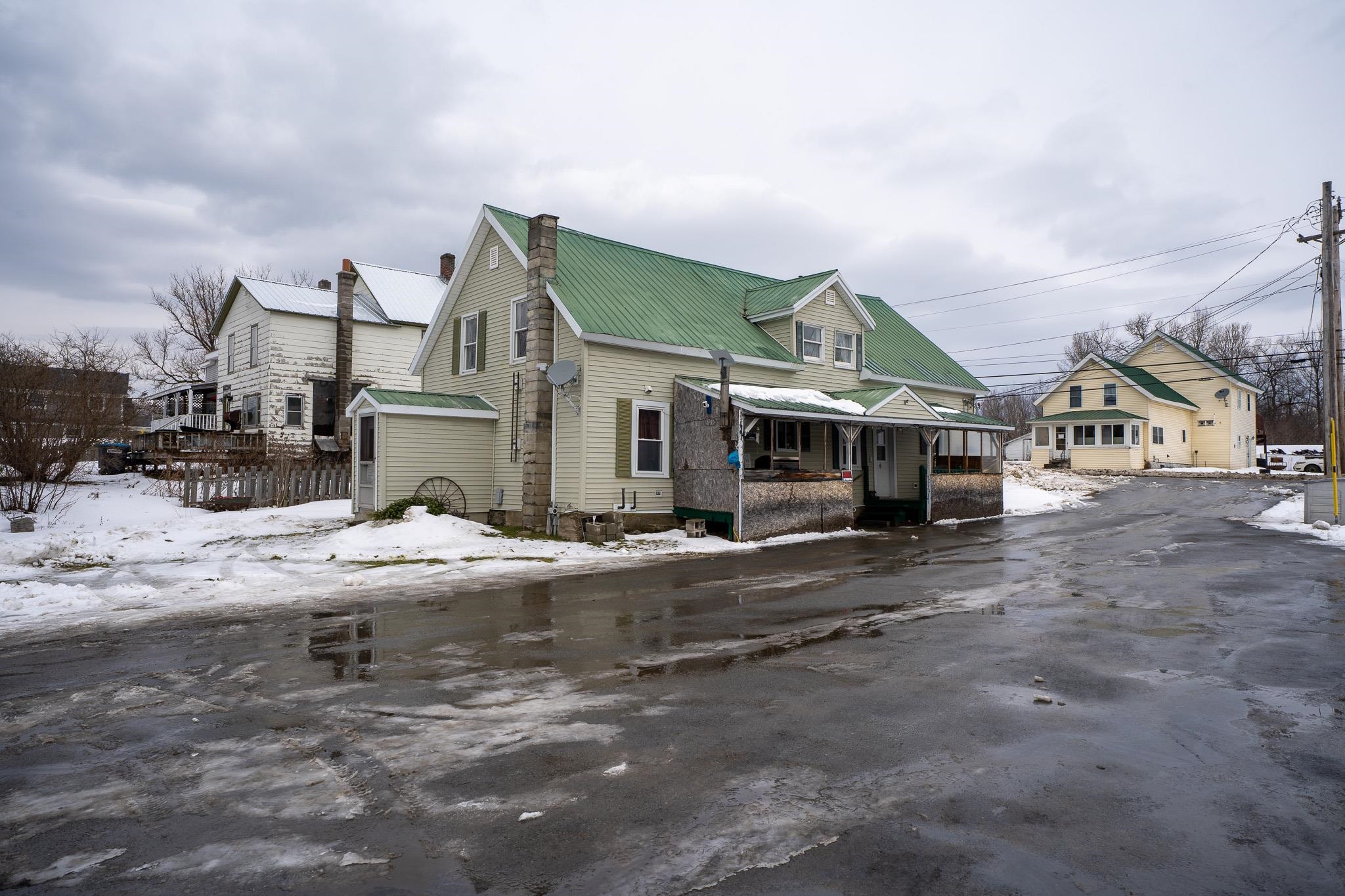 352 East Main Street Troy, VT 05859 - Photo 6 of 38
