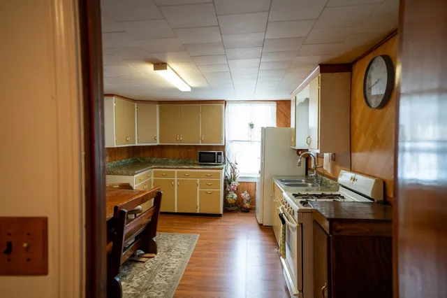 $175,000 | 352 East Main Street, Troy, VT 05859