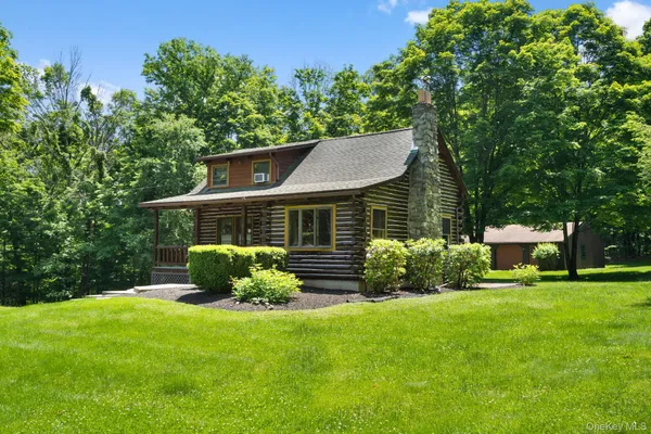 $874,999 | 294 Comfort Trail, Montgomery, NY 12549