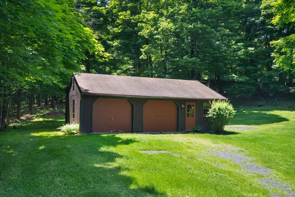 $874,999 | 294 Comfort Trail, Montgomery, NY 12549