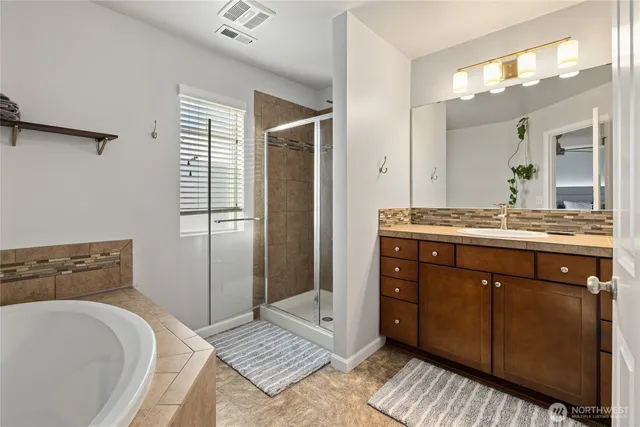 $569,900 | 7907 153rd St Court East, Puyallup, WA 98375