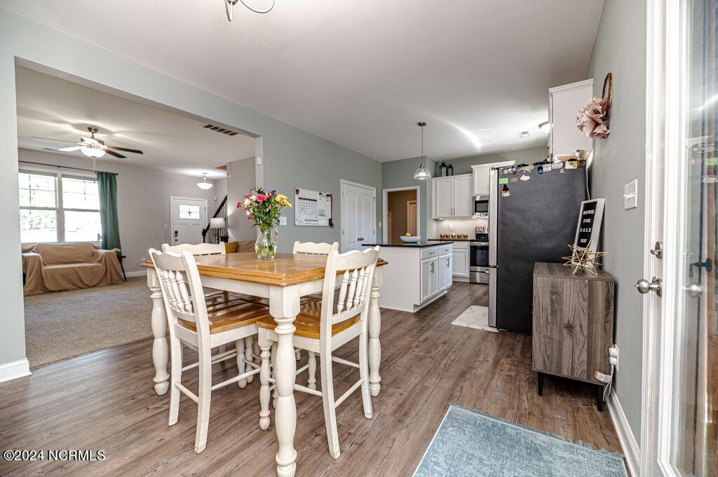 70 Slate Drive Spring Lake, NC 28390 - Photo 16 of 59 70 dining