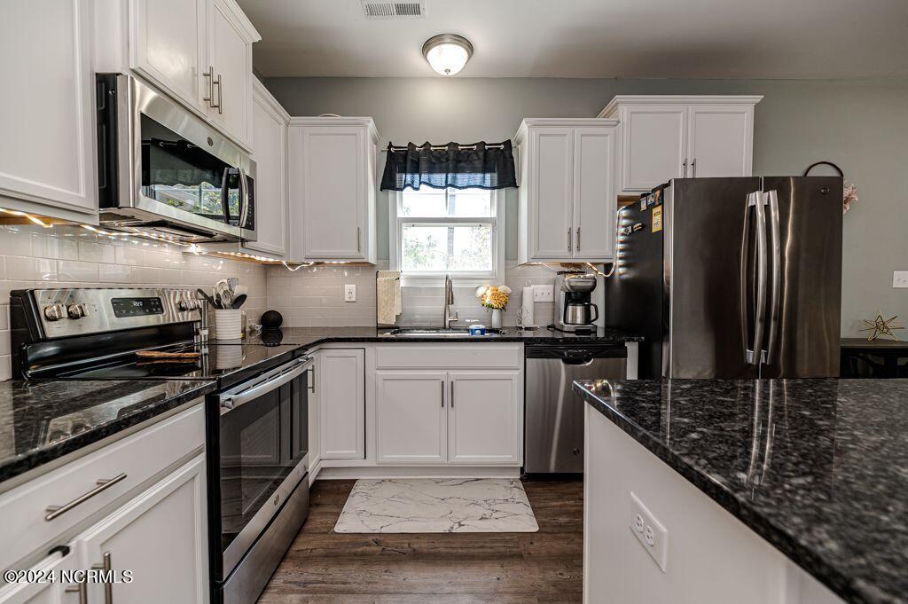 70 Slate Drive Spring Lake, NC 28390 - Photo 19 of 59 70 kitch5