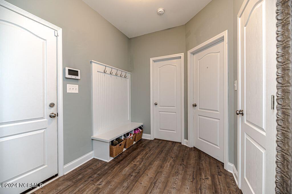 70 Slate Drive Spring Lake, NC 28390 - Photo 24 of 59 70 mudroom2