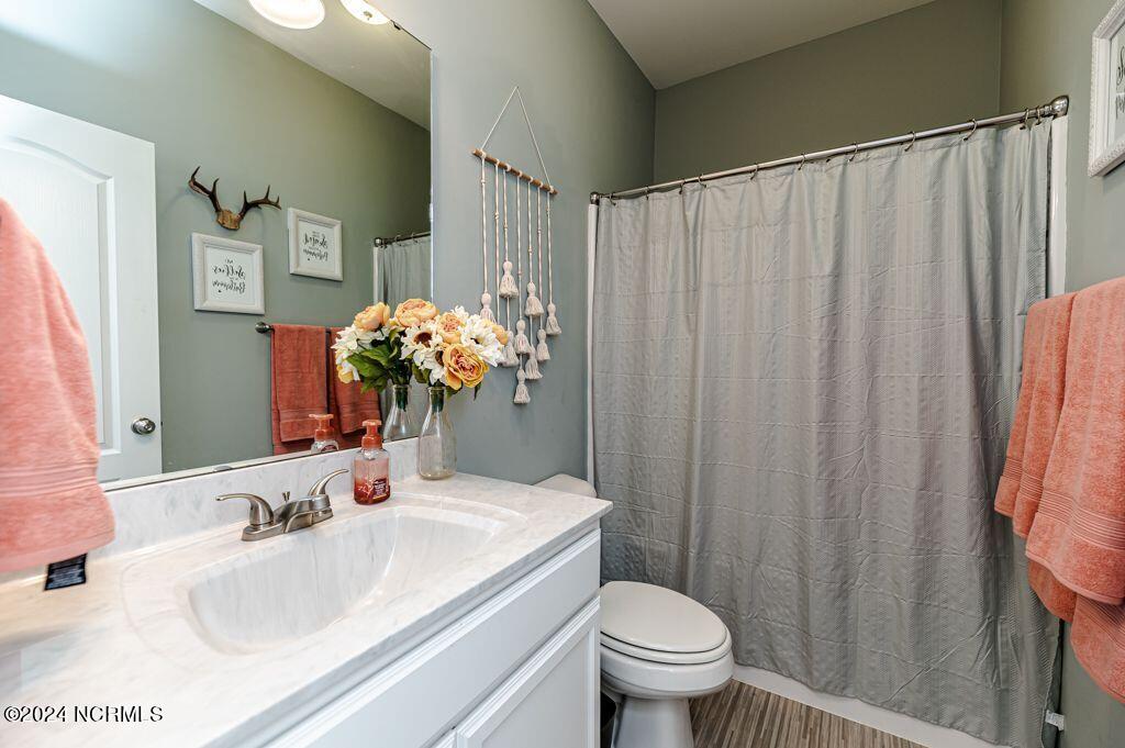 70 Slate Drive Spring Lake, NC 28390 - Photo 27 of 59 70 ds bath