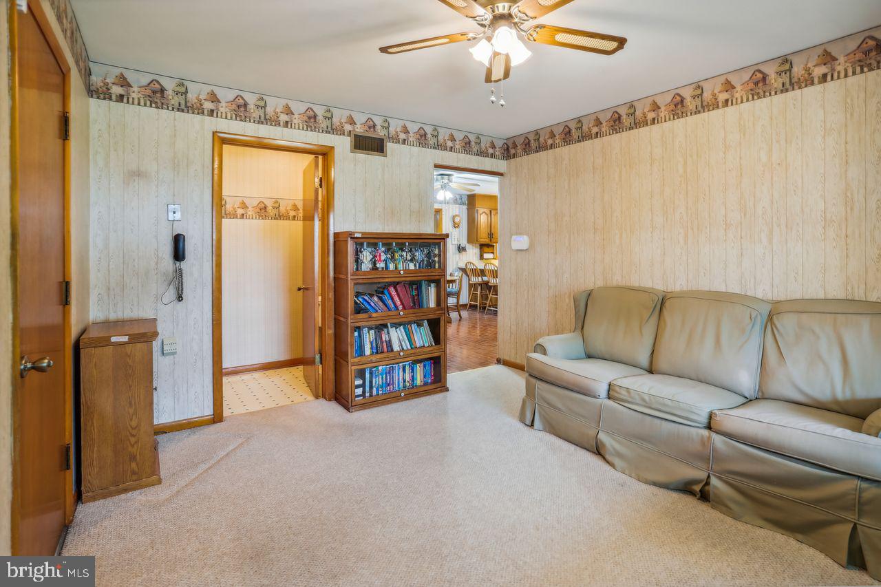 620 Southgate Road Aberdeen, MD 21001 - Photo 15 of 48 DEN WITH 1/2 BATH