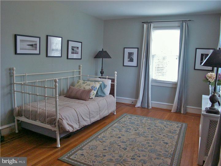 1609 Greenway Road Havertown, PA 19083 - Photo 15 of 24