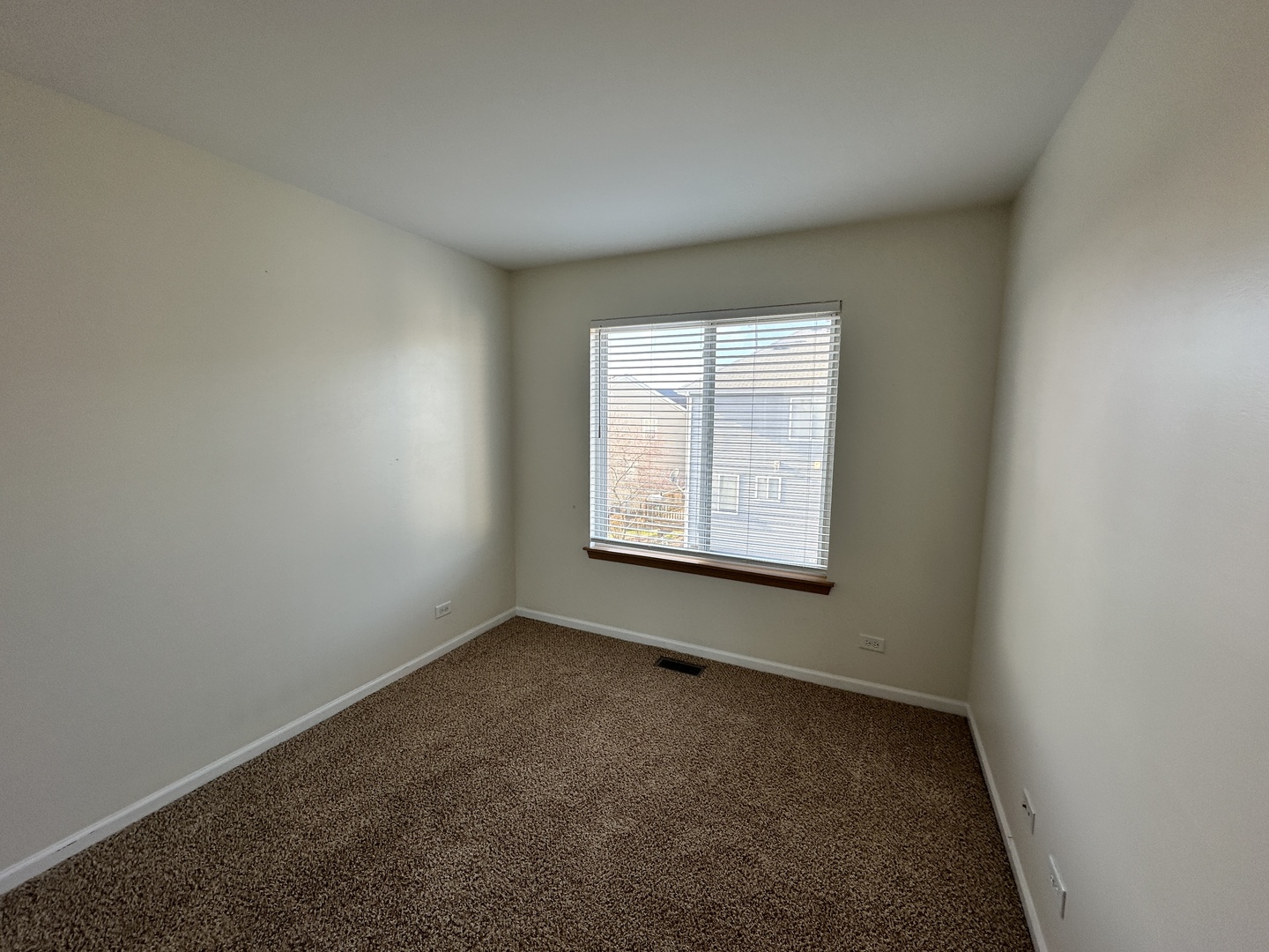 896 Emerald Drive Pingree Grove, IL 60140 - Photo 11 of 19 an empty room with a window
