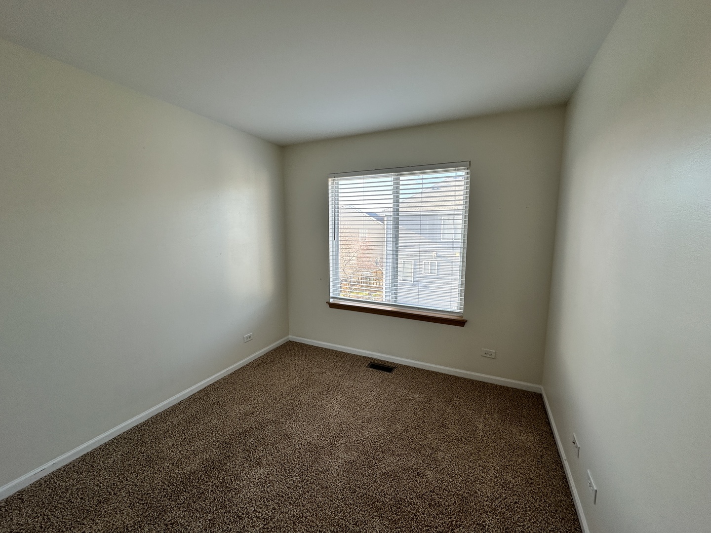 896 Emerald Drive Pingree Grove, IL 60140 - Photo 10 of 19 an empty room with a window