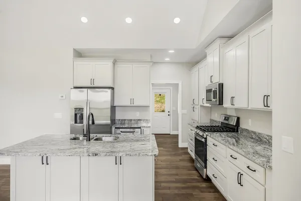 $699,000 | 260 Billy Beason Lane, Livingston, TN 38570