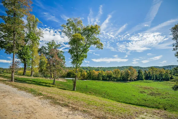 $699,000 | 260 Billy Beason Lane, Livingston, TN 38570