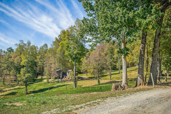 $699,000 | 260 Billy Beason Lane, Livingston, TN 38570