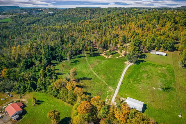 $779,000 | 260 Billy Beason Lane, Livingston, TN 38570