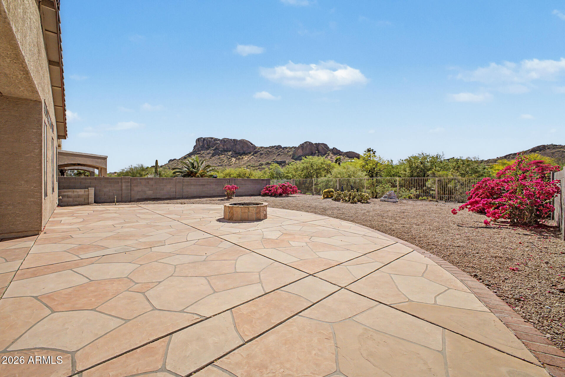 4394 South Strong Box Road Gold Canyon, AZ 85118 - Photo 31 of 33 a view of outdoor space yard and mountain